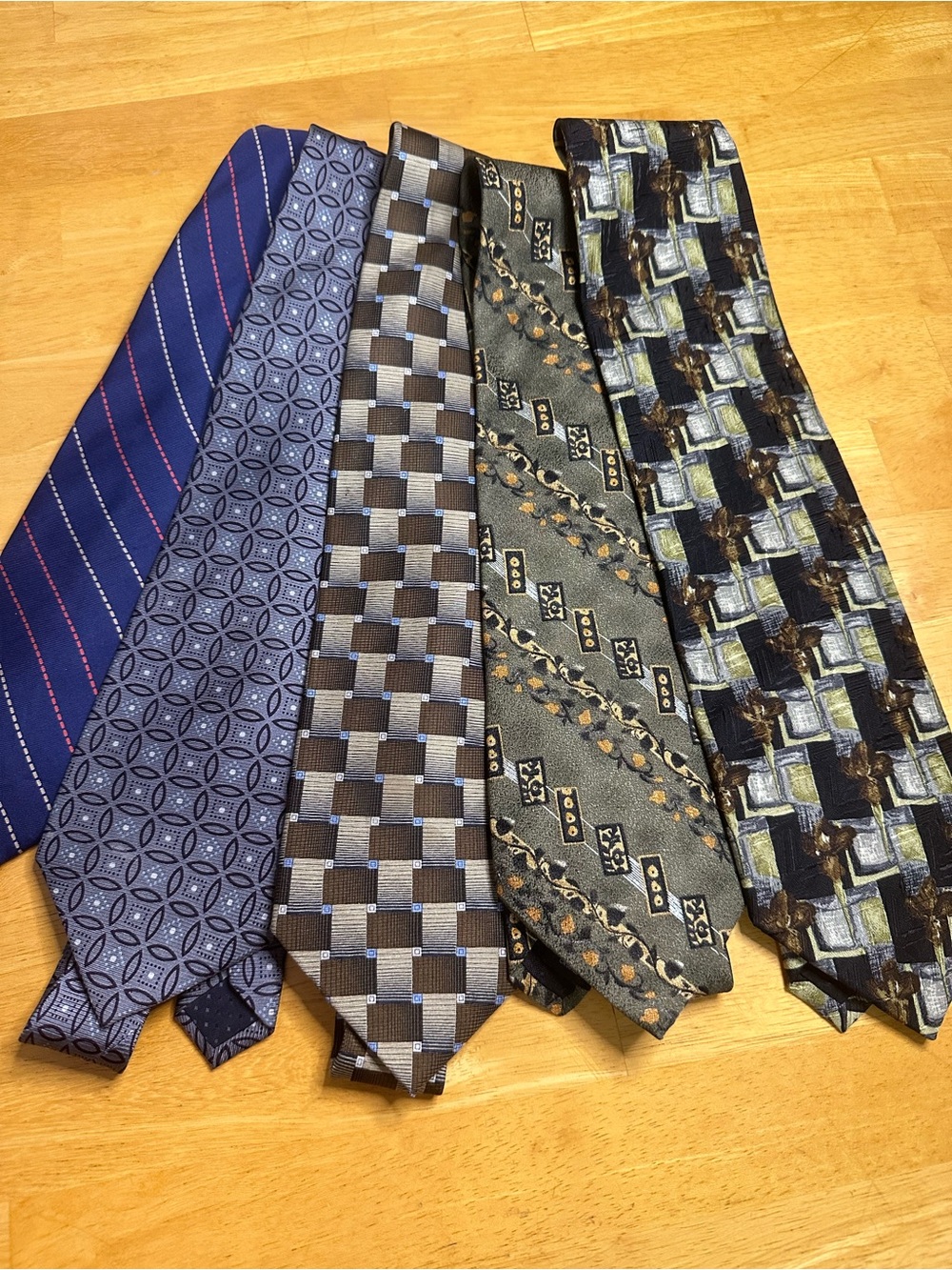Lot of Five 100% silk ties. Some Vintage
